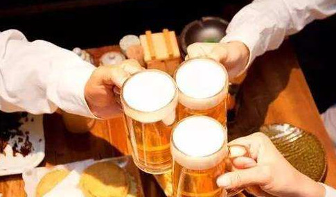 蟶子能和啤酒一起吃嗎？喝啤酒能吃蟶子嗎