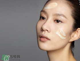 粉底液可以涂在眼部嗎？粉底液涂在眼部有什么危害？