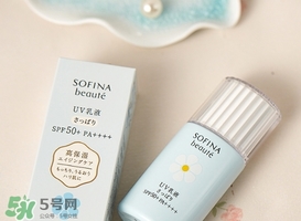 蘇菲娜藍小花和白小花哪個好？sofina蘇菲娜藍小花和白小花對比