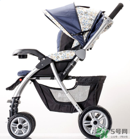 嬰兒車三輪好還是四輪好？嬰兒車三輪和四輪的區(qū)別