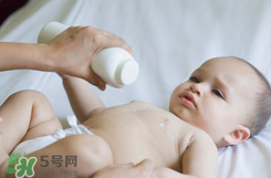 護(hù)臀膏和爽身粉有什么區(qū)別？護(hù)臀膏和爽身粉有什么不同