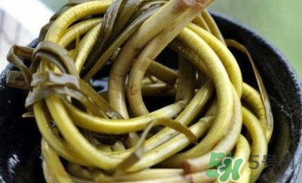 蒜薹怎么腌？腌蒜臺(tái)的家常做法大全