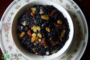 烏飯用什么葉子煮？烏飯用什么葉子圖片？
