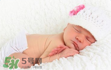 寶寶護(hù)臀膏用到多大？寶寶護(hù)臀膏多大開始用？