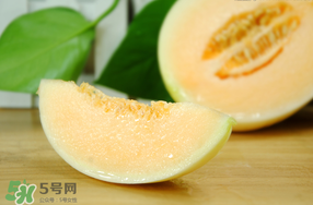 香瓜和菠蘿能一起吃嗎？香瓜和菠蘿可以吃嗎？