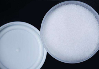 鹽水洗鼻用什么鹽？鹽水洗鼻可以用食鹽嗎？