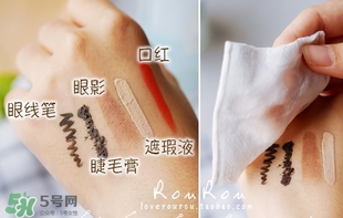 得鮮卸妝水綠茶和茶樹的區(qū)別 得鮮茶樹卸妝水綠色藍色對比 得鮮卸妝水綠茶和茶樹的區(qū)別 得鮮茶樹卸妝水綠色藍色對比