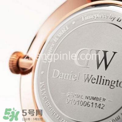 dw丹尼爾惠靈頓手表怎么調(diào)時(shí)間？dw手表怎么沒(méi)有日期