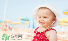 寶寶曬太陽怎么曬？最佳的曬太陽時間