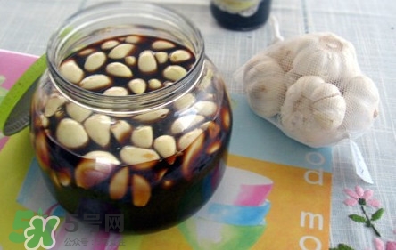 蒜頭泡醋有什么功效？蒜頭泡醋的功效和做法