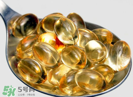 嬰兒吃魚肝油有什么好處？嬰兒吃魚肝油會(huì)拉肚子嗎？