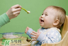 寶寶吃米粉會(huì)上火嗎？寶寶吃米粉會(huì)出現(xiàn)上火嗎？