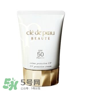 先涂防曬霜還是妝前乳？防曬霜和妝前乳使用順序