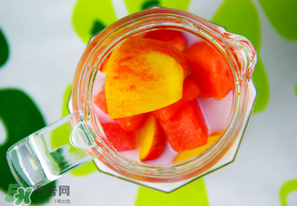 油桃和牛奶能一起吃嗎？喝完牛奶能吃油桃嗎？