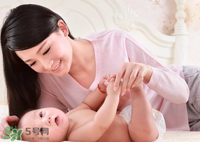 生孩子后為什么遲遲不來例假？生完孩子后多久來大姨媽？