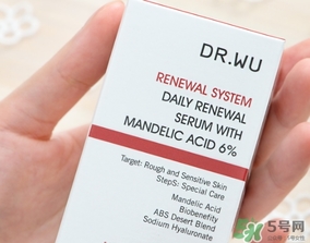 dr.wu杏仁酸18和6哪個(gè)好？dr.wu達(dá)爾夫杏仁酸18和6區(qū)別