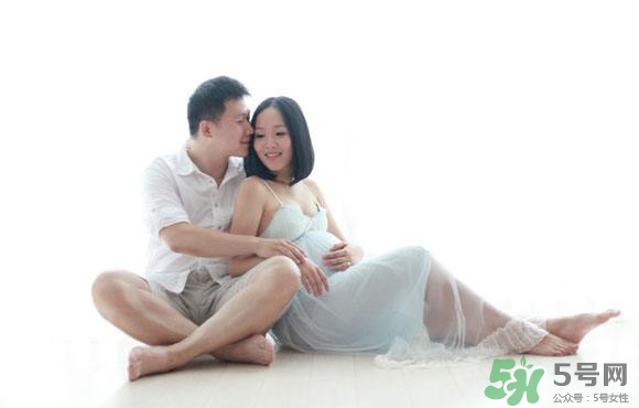孕婦能抹護(hù)膚品嗎？孕婦能化妝嗎？