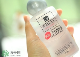 大創(chuàng)美白化妝水怎么用？大創(chuàng)美白化妝水使用方法
