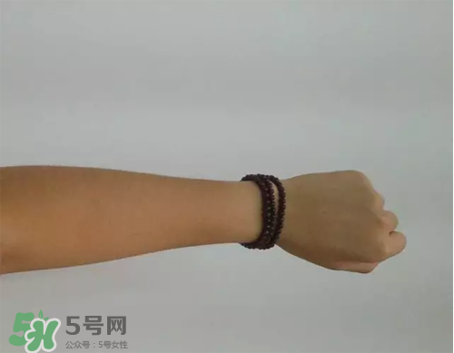 大創(chuàng)美白乳液多少錢？大創(chuàng)美白乳液為什么那么便宜