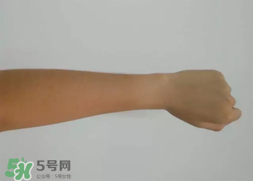 大創(chuàng)美白乳液多少錢？大創(chuàng)美白乳液為什么那么便宜