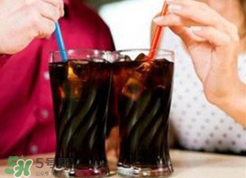 有哪些飲料屬于碳酸飲料？碳酸飲料有哪些品牌