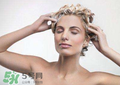 老人誤喝洗發(fā)乳 洗發(fā)乳是洗發(fā)水還是護發(fā)素？