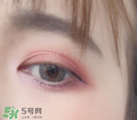 makeup revolution桃花盤(pán)怎么畫(huà)？makeup revolution桃花盤(pán)教程