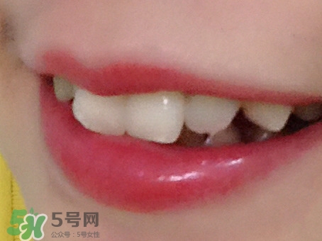 嬌蘭小黑裙003多少錢？嬌蘭小黑裙唇膏003專柜價格