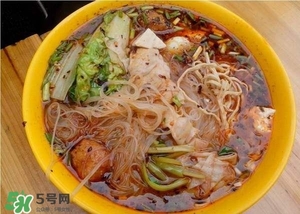麻辣燙和冒菜有啥區(qū)別？麻辣燙和冒菜哪個好吃？