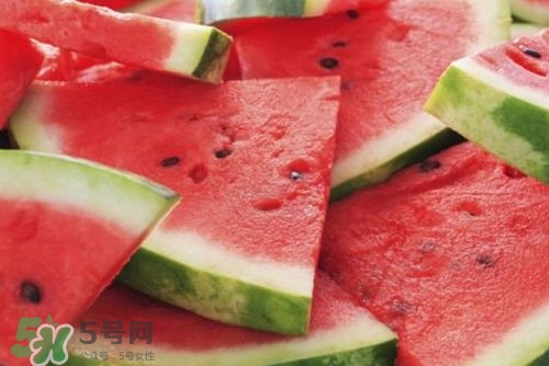 桃子和西瓜一起吃會中毒嗎？桃子和西瓜能一起吃嗎？
