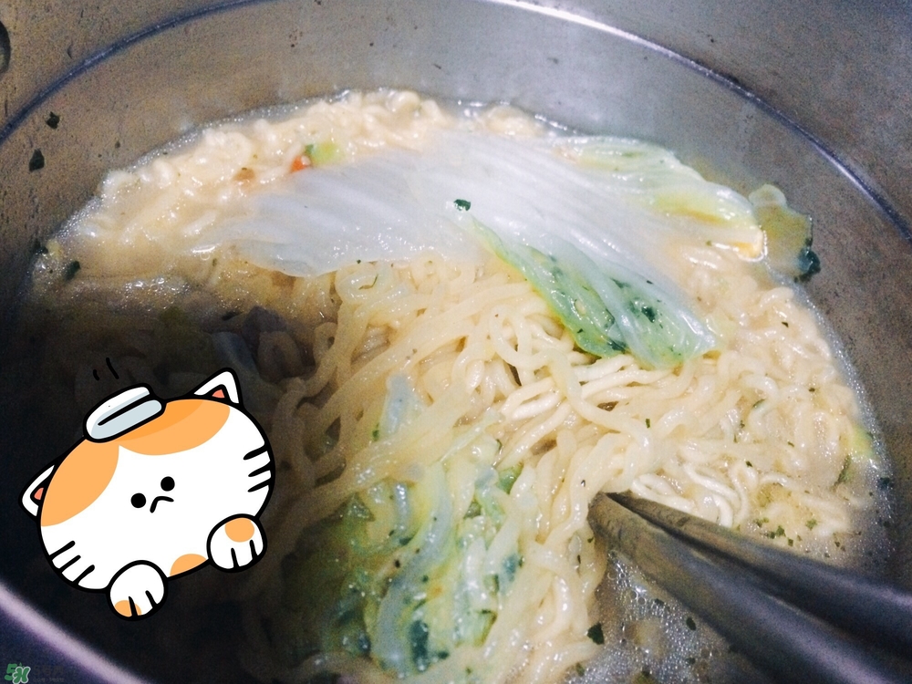 康師傅白胡椒肉骨面好吃嗎？康師傅白胡椒方便面味道怎樣