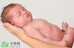 寶寶臍帶消毒是用碘伏還是用酒精？寶寶臍帶用什么消毒好？