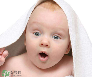 寶寶中暑的癥狀是什么？寶寶夏天如何判斷是否中暑？