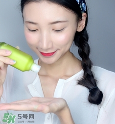 百雀羚三生花水乳怎么樣？百雀羚三生花水乳好用嗎？