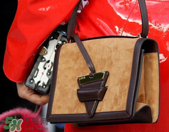 loewe三角包正品多少錢？羅意威巴塞羅那三角包專柜價格