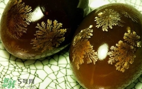 松花蛋不能和什么一起吃？松花蛋不能與什么同食
