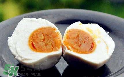 咸鴨蛋為什么會(huì)臭？咸鴨蛋為什么會(huì)苦