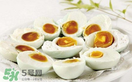 咸鴨蛋為什么要用酒？咸鴨蛋為什么不能多吃