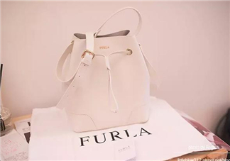 furla水桶包正品多少錢？芙拉水桶包專柜價(jià)格