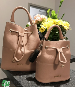 furla水桶包有幾種尺寸？芙拉水桶包尺寸多大？