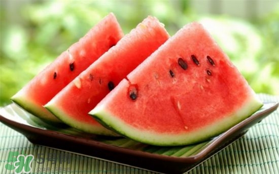 西瓜不能和什么一起吃？西瓜不能與什么同食？