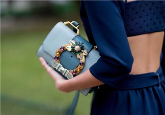 miumiu miulady包包正品多少錢？miulady寶石包專柜價(jià)格