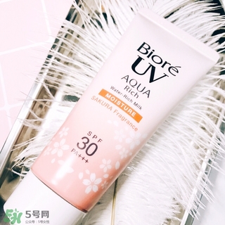碧柔櫻花防曬霜怎么樣？碧柔櫻花防曬霜好用嗎？