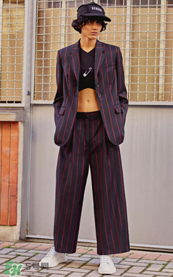 versus versace2018早春度假系列衣服款式有哪些_好看嗎？