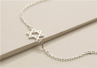 鎖骨鏈適合什么人戴？什么人適合戴鎖骨鏈？