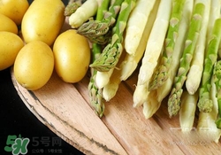 蘆筍焯水幾分鐘可以吃？蘆筍要焯水幾分鐘