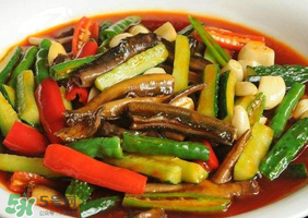 黃鱔可以和黃瓜一起吃嗎？黃瓜和黃鱔能同食嗎？