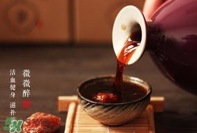 女兒紅可以加熱喝嗎？女兒紅用什么容器加熱最好