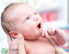嬰兒吃藥能打預(yù)防針嗎？嬰兒吃藥影響預(yù)防針嗎？