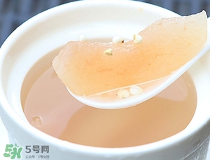 川貝燉雪梨的做法川貝放多少？川貝冰糖燉雪梨的禁忌